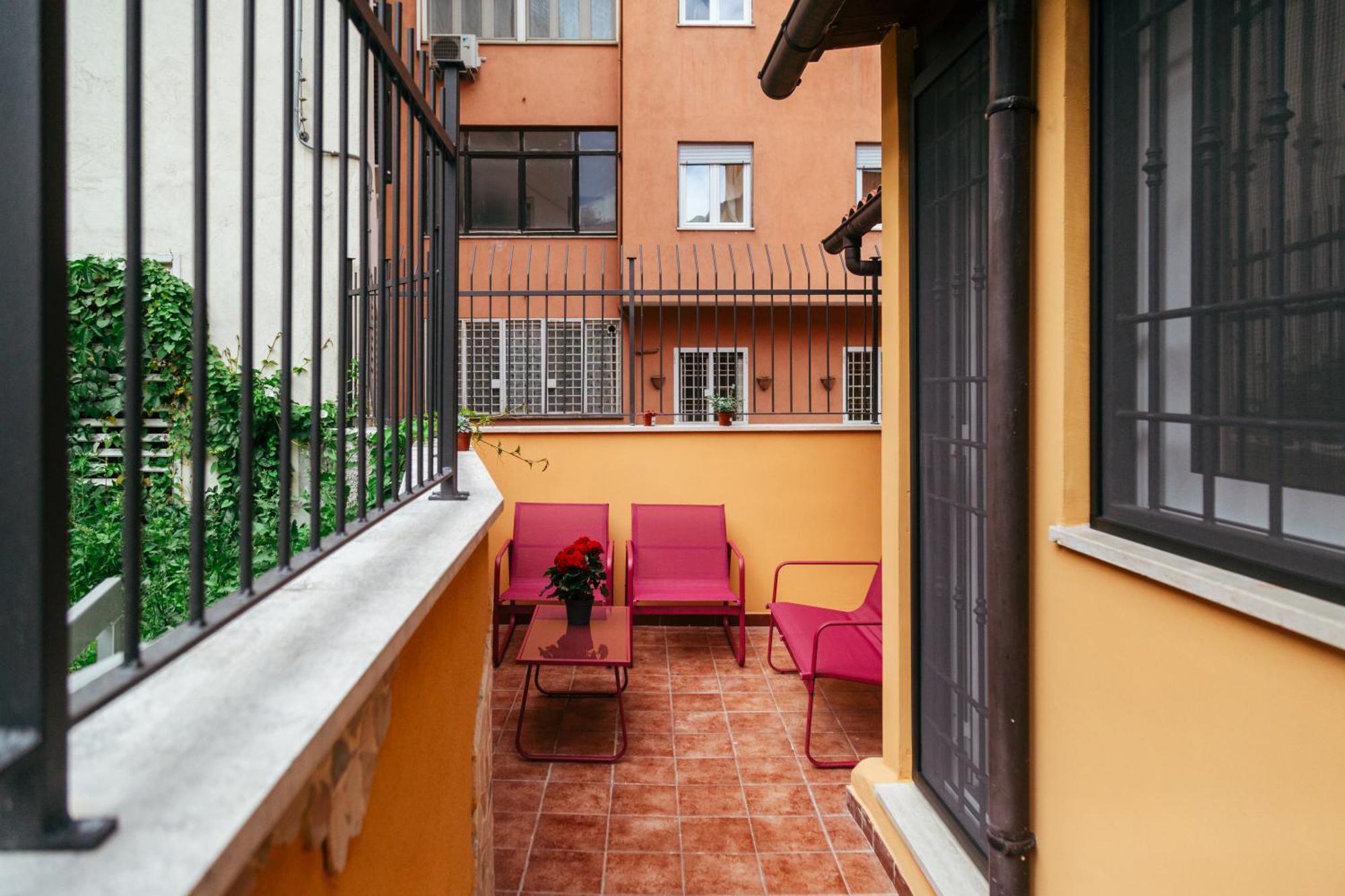 La Casa Di Nonna Peppina A Trastevere Рим Екстер'єр фото